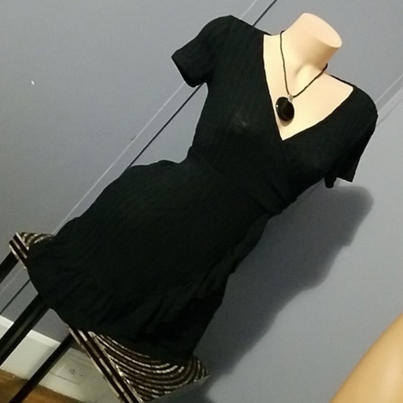 Dresses & Skirts - Stunning Faux Wrap Dress MUST SEE.